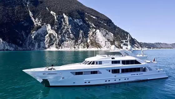 Superyacht Alalya